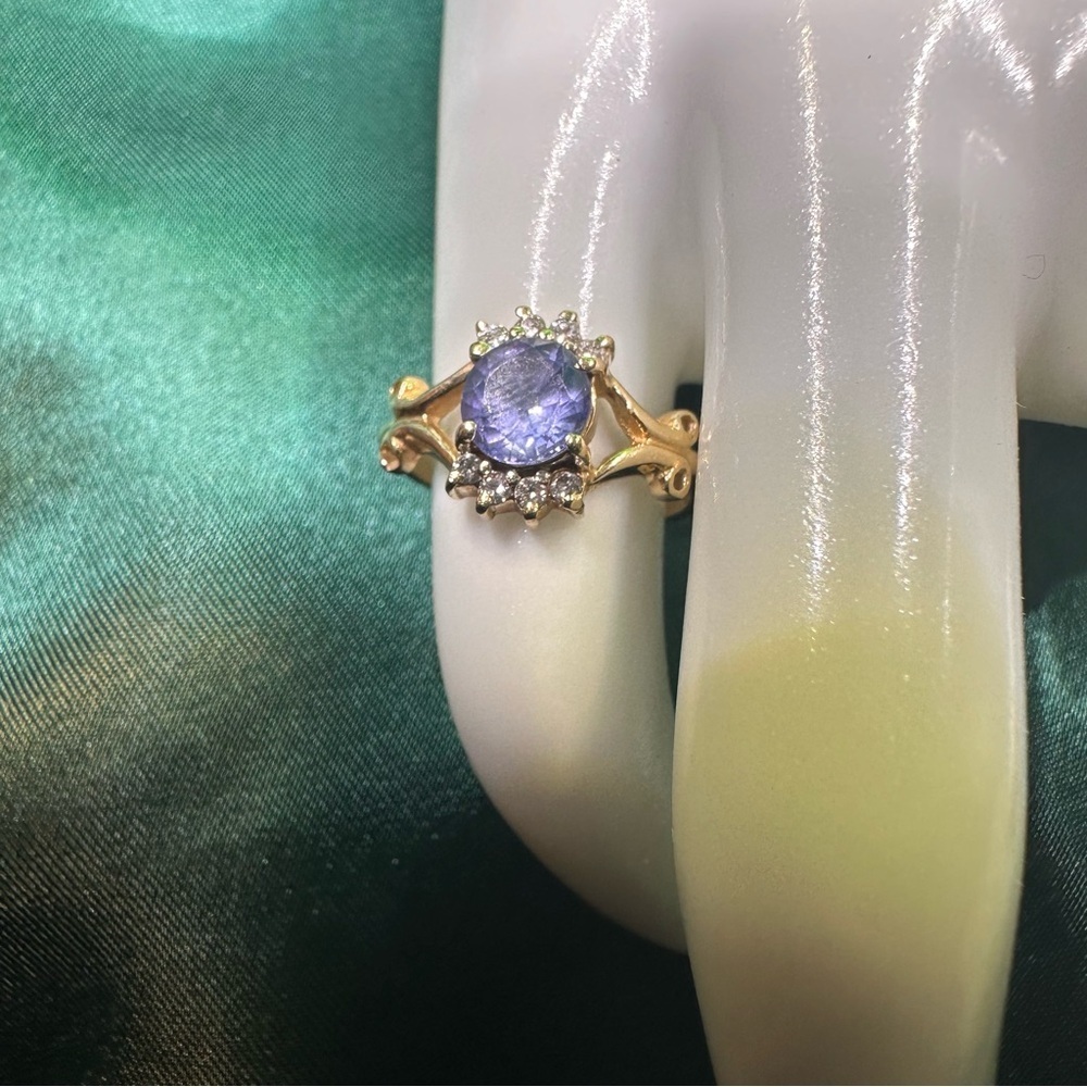 Vintage 14K Gold Ring Size 4.5 Blue Gemstone Diamond Accents 2.37g total Estate - Picture 2 of 16